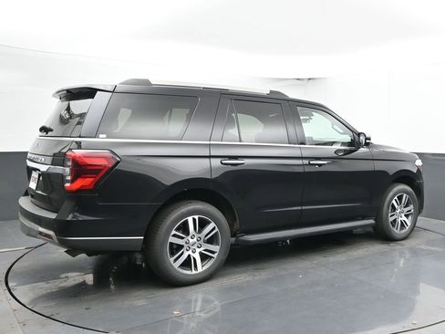 Used 2024 Ford Expedition Limited AWD/4WD image 11