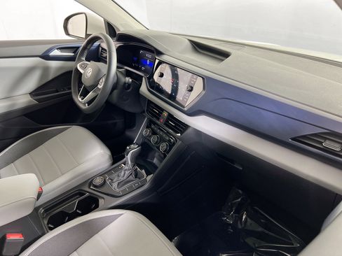 Used 2023 Volkswagen Taos SE image 28