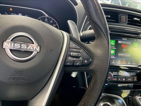 Used 2023 Nissan Maxima SR FWD image 9