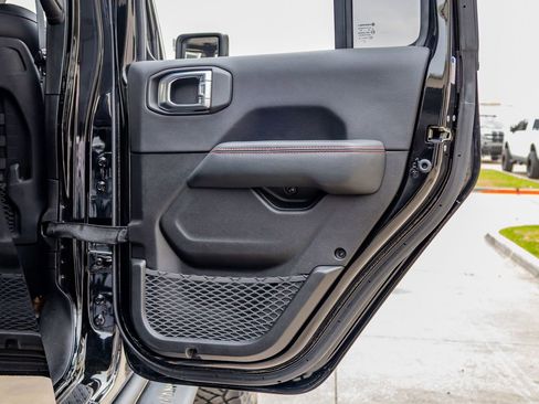 Used 2023 Jeep Gladiator Rubicon w/ LED Lighting Group image 39