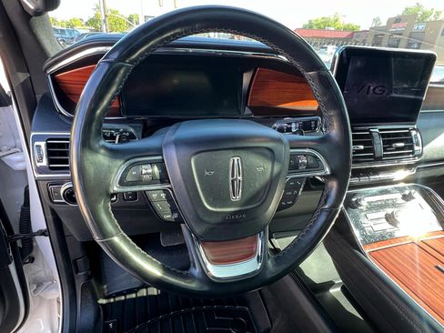 Used 2018 Lincoln Navigator Reserve w/ Technology Package image 29