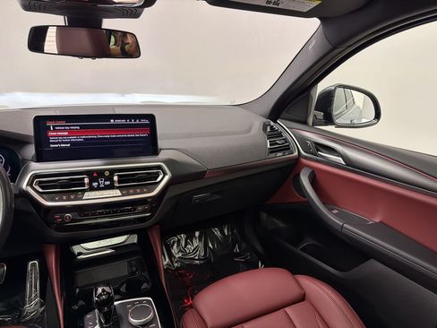 Used 2023 BMW X4 xDrive30i w/ M Sport Package AWD/4WD image 29