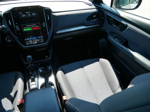 Used 2026 Subaru Forester Premium AWD/4WD image 11