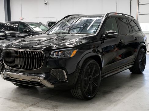 Used 2025 Mercedes-Benz Maybach GLS 600 4MATIC image 5