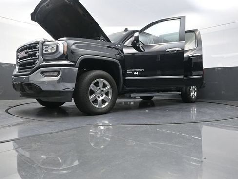 Used 2018 GMC Sierra 1500 SLT AWD/4WD image 41