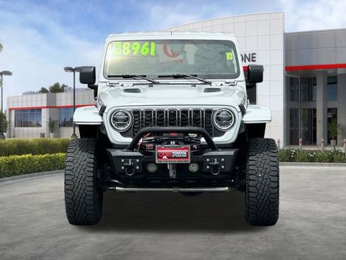 Used 2021 Jeep Gladiator Rubicon AWD/4WD image 10