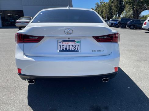 Used 2015 Lexus IS 250 RWD image 8