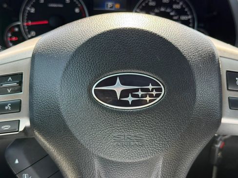 Used 2014 Subaru Outback 2.5i Limited w/ Moonroof Package AWD/4WD image 32