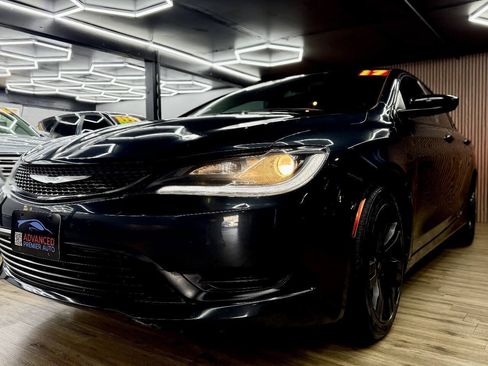 Used 2017 Chrysler 200 LX FWD image 22