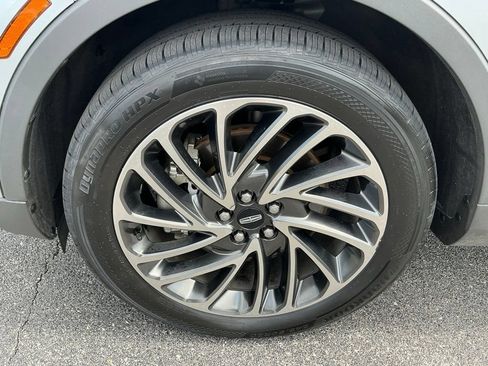 Used 2020 Lincoln Nautilus Reserve w/ Equipment Group 201A AWD/4WD image 9