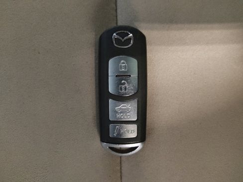 Used 2019 MAZDA CX-5 Touring image 32