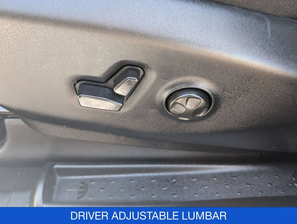 Used 2025 Chrysler Pacifica Limited FWD image 15
