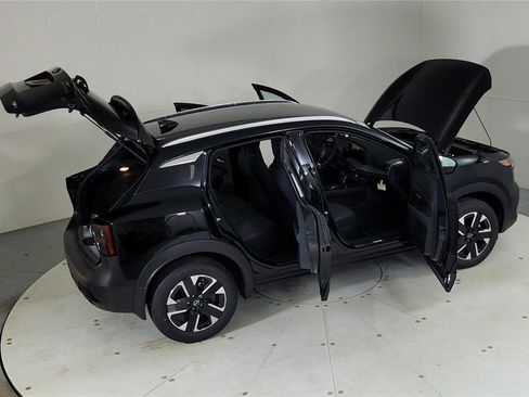 New 2026 Nissan Kicks SV w/ Illumination Package image 46