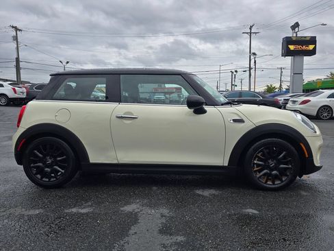 Used 2019 MINI Cooper 2-Door Hardtop FWD image 5