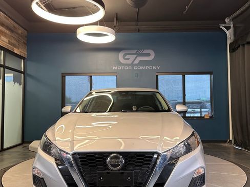 Used 2022 Nissan Altima 2.5 S FWD image 8