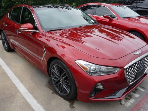 Used 2019 Genesis G70 2.0T Advanced w/ Elite Package RWD image 4