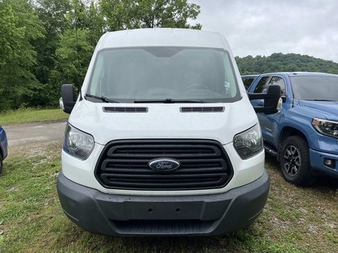 Used 2018 Ford Transit 250 148 Medium Roof RWD image 7