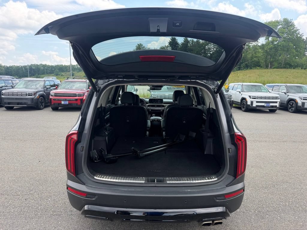 Used 2022 Kia Telluride SX w/ Nightfall Edition Package AWD/4WD image 29
