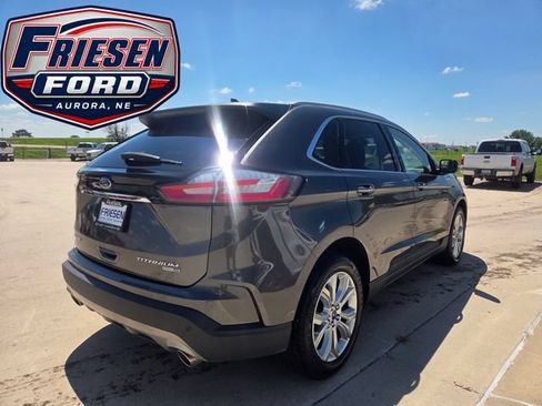 Used 2020 Ford Edge Titanium AWD/4WD image 7
