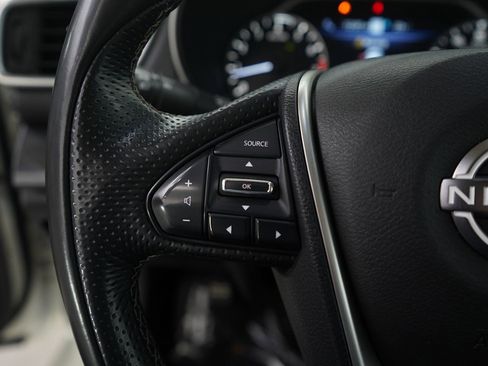 Used 2023 Nissan Maxima Platinum FWD image 18