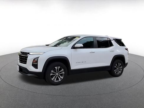 Used 2025 Chevrolet Equinox LT FWD image 7