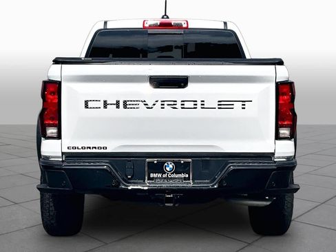 Used 2024 Chevrolet Colorado Trail Boss w/ Technology Package AWD/4WD image 4
