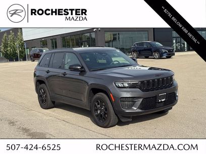 Used 2024 Jeep Grand Cherokee Altitude