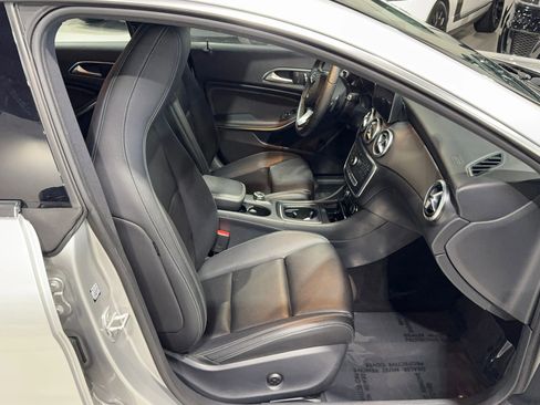 Used 2017 Mercedes-Benz CLA 250 image 29