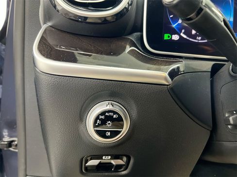 Used 2024 Mercedes-Benz C 300 4MATIC Sedan image 17