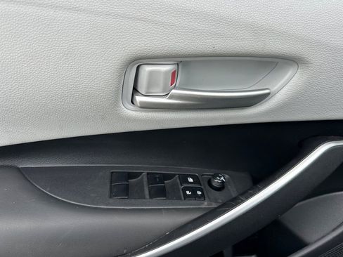 Used 2024 Toyota Corolla SE image 12