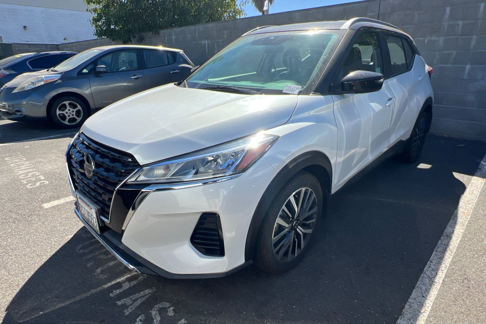 Certified 2021 Nissan Kicks SV FWD image 2