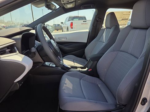 New 2026 Toyota Corolla SE image 9