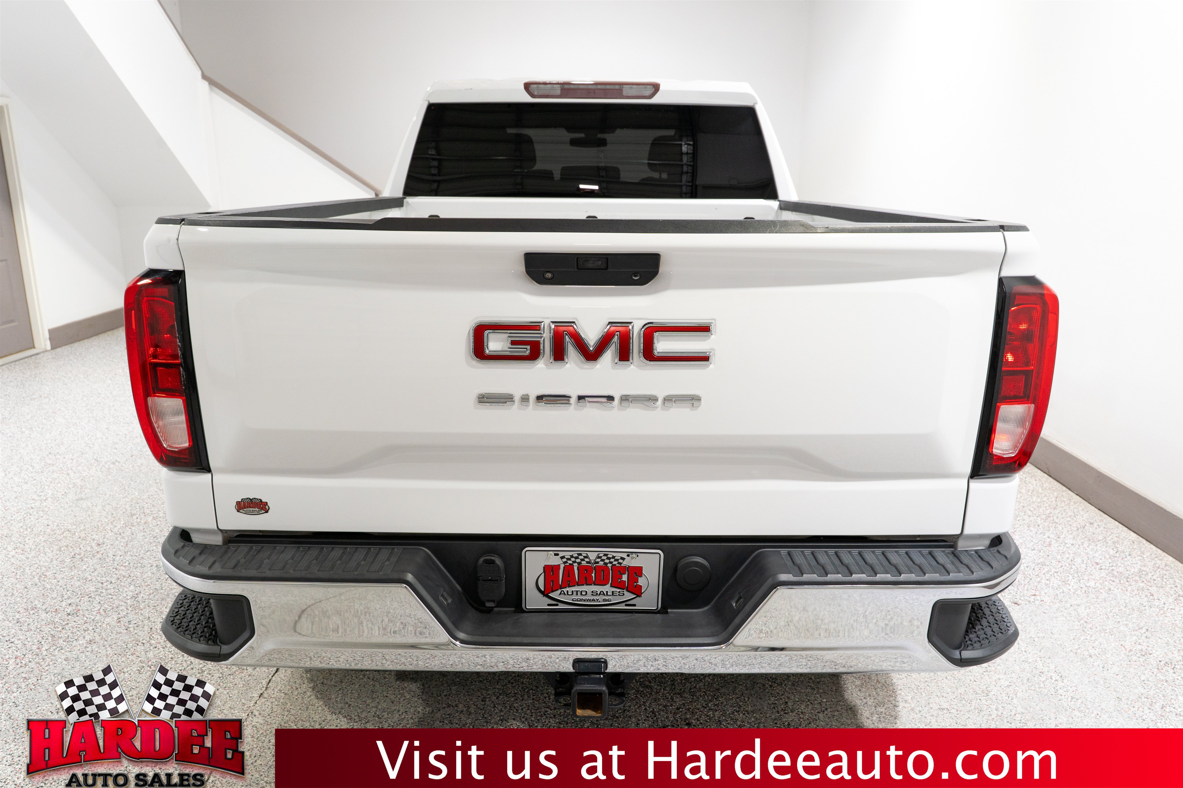 Used 2020 GMC Sierra 1500 4x4 Crew Cab w/ Sierra Value Package image 4