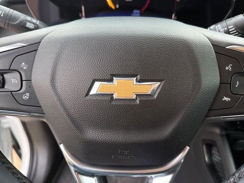 Used 2024 Chevrolet TrailBlazer LT w/ LT Cold Weather Package image 18
