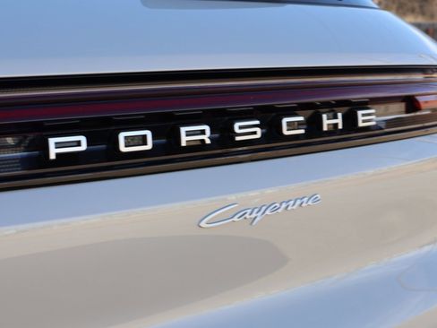 New 2026 Porsche Cayenne image 6