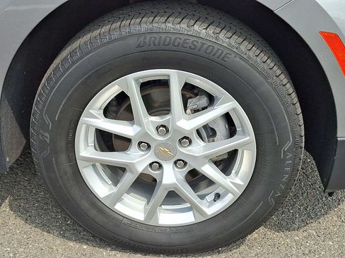 Used 2023 Chevrolet Equinox LT AWD/4WD image 8