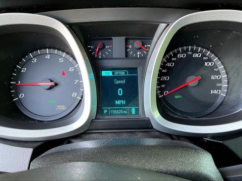 Used 2017 Chevrolet Equinox LT FWD image 13