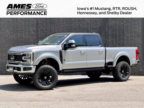New 2026 Ford F250 Lariat w/ Black Appearance Package AWD/4WD image 1