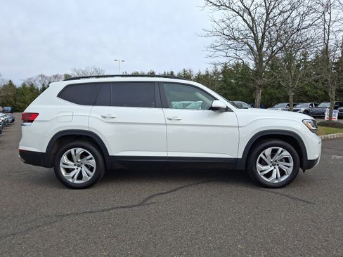 Certified 2023 Volkswagen Atlas SE image 7