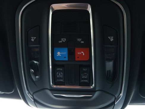New 2025 Jeep Grand Cherokee Laredo X RWD image 20