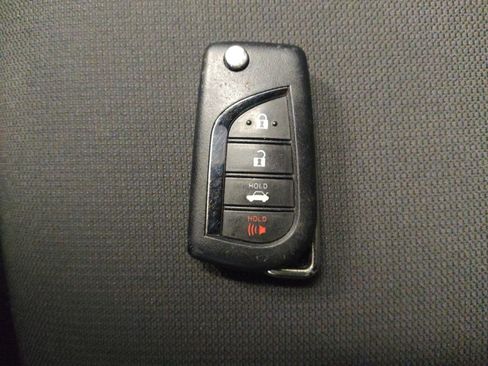 Used 2024 Toyota Corolla LE image 32