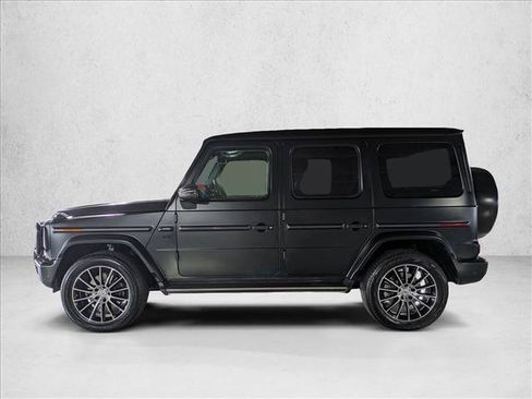 Used 2022 Mercedes-Benz G 550 image 9