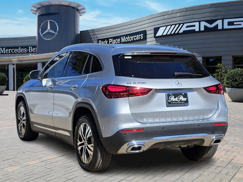 Used 2025 Mercedes-Benz GLA 250 image 4