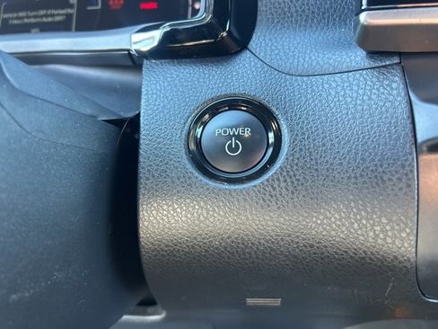 Used 2025 Toyota Camry SE image 25