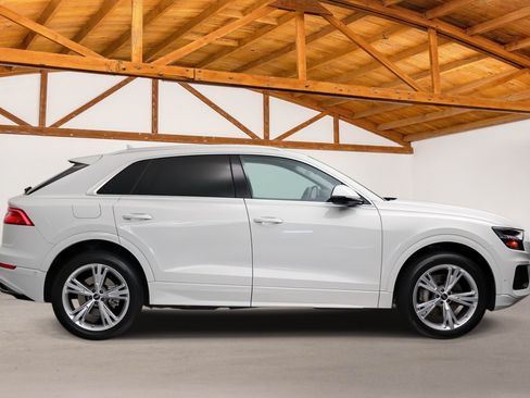 Used 2023 Audi Q8 Premium Plus w/ Premium Plus Package AWD/4WD image 6