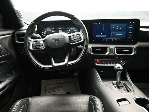 Used 2025 Ford Mustang Premium RWD image 13