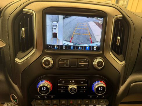 Used 2021 GMC Sierra 1500 Denali w/ Denali Ultimate Package AWD/4WD image 19