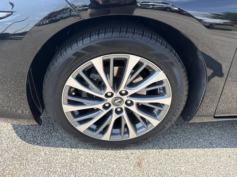 Used 2020 Lexus ES 350 w/ Premium Package FWD image 12