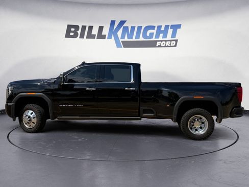 Used 2024 GMC Sierra 3500 Denali Ultimate AWD/4WD image 2