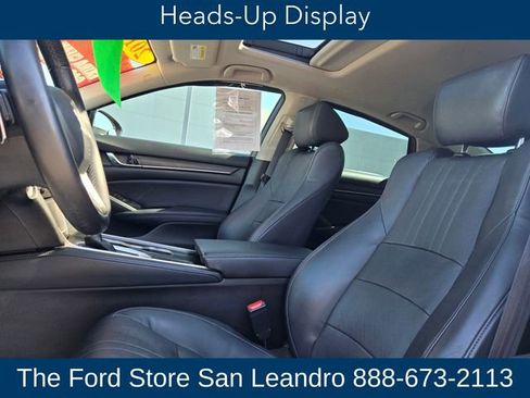 Used 2018 Honda Accord Touring image 15